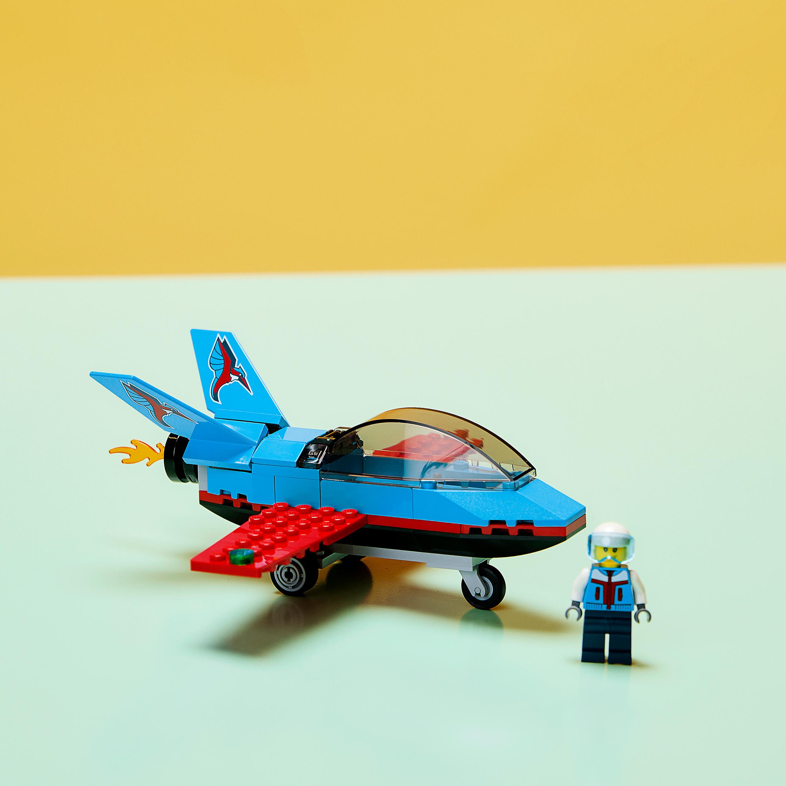 Lego city great vehicles aereo acrobatico, giocattolo con minifigure del pilota, idea regalo per bambini di 5+ anni, 60323 - LEGO CITY, Lego