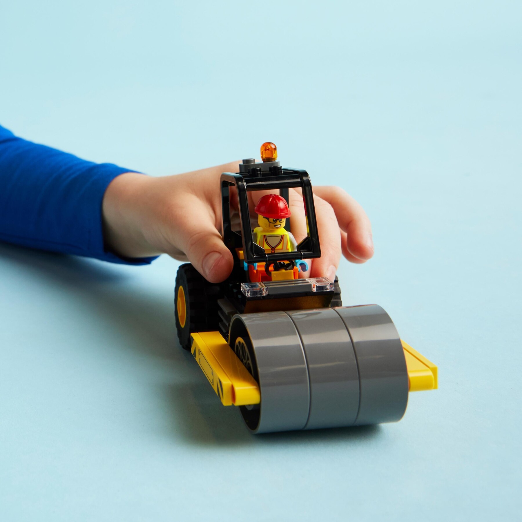 Lego city 60401 rullo compressore, set di costruzioni giocattolo per bambini di 5+ anni, veicolo da cantiere con operaio edile - LEGO CITY