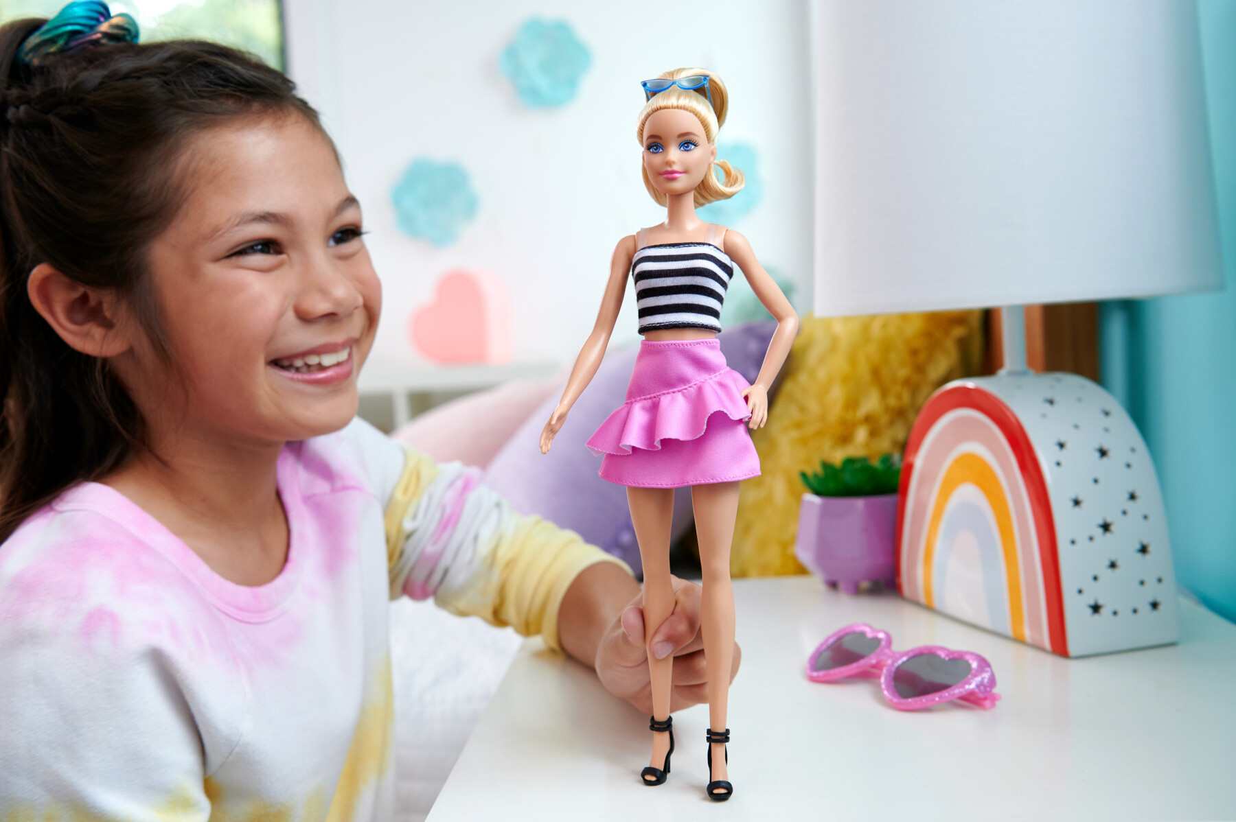 Barbie - fashionistas n. 213 da collezione 65° anniversario, bambola bionda con top a righe - Barbie