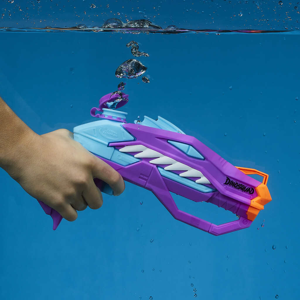 Nerf super soaker - dinosquad, 2 raptor-surge, include 2 soaker con design a forma di dinosauro - NERF