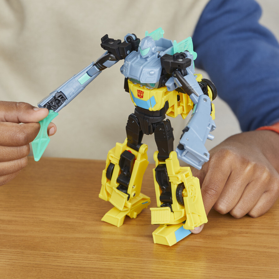 Transformers earthspark, cyber-combiner, action figure robot bumblebee e mo malto - Transformers