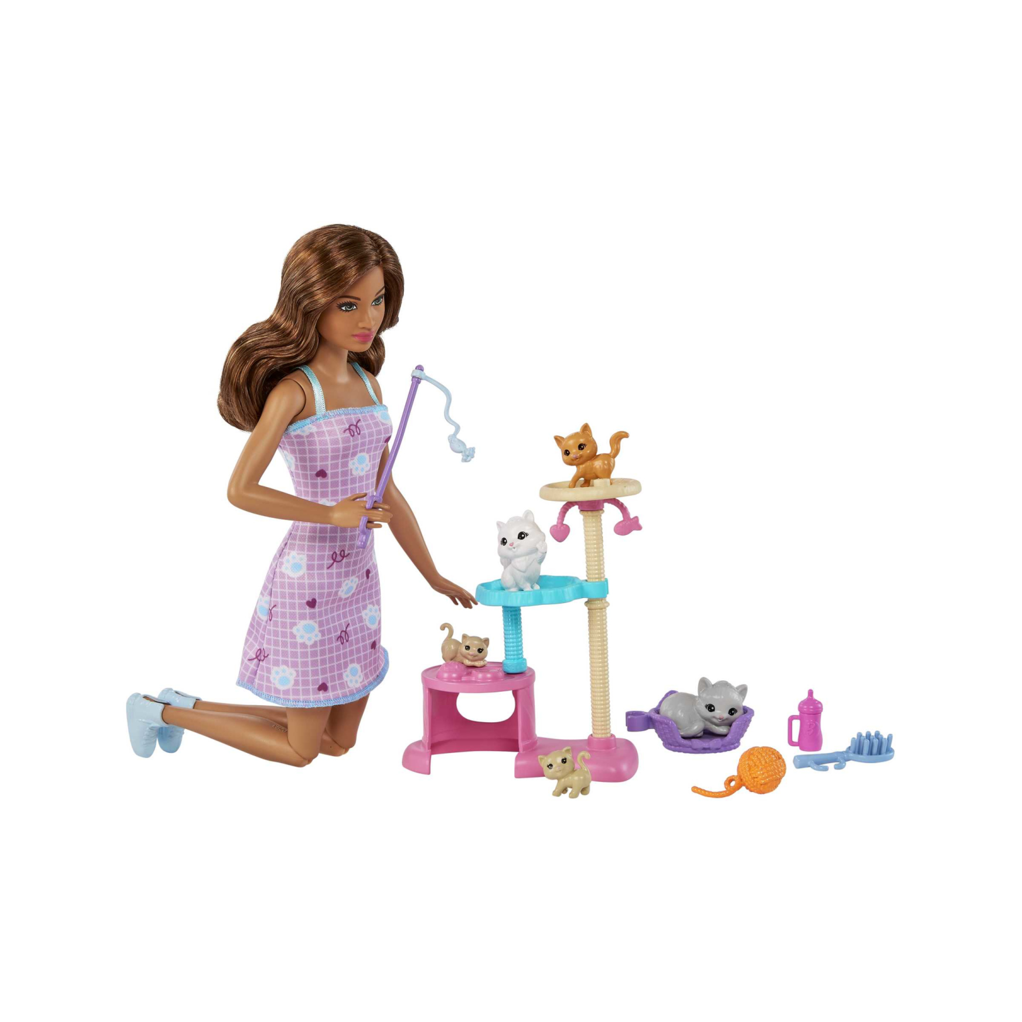 Barbie - giochi dei cuccioli, playset con bambola castana, 1 gatto e 4 gattini, casetta ad albero e accessori inclusi - Barbie