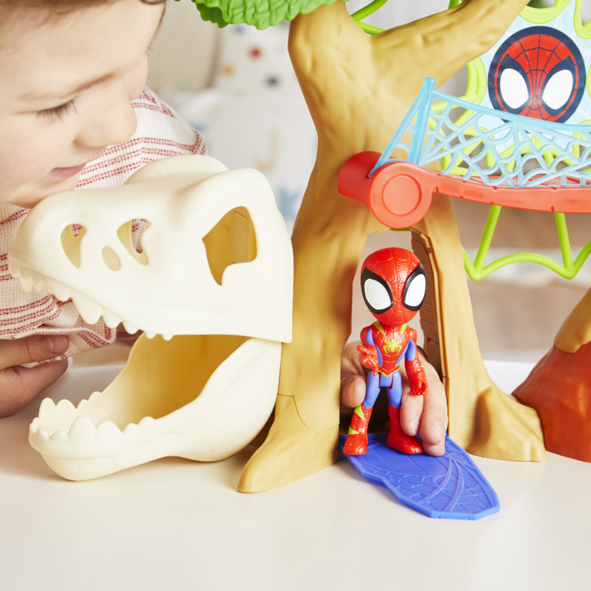 Hasbro marvel spidey e i suoi fantastici amici, la casa sull'albero di spidey, playset con action figure dino-webs - SPIDEY