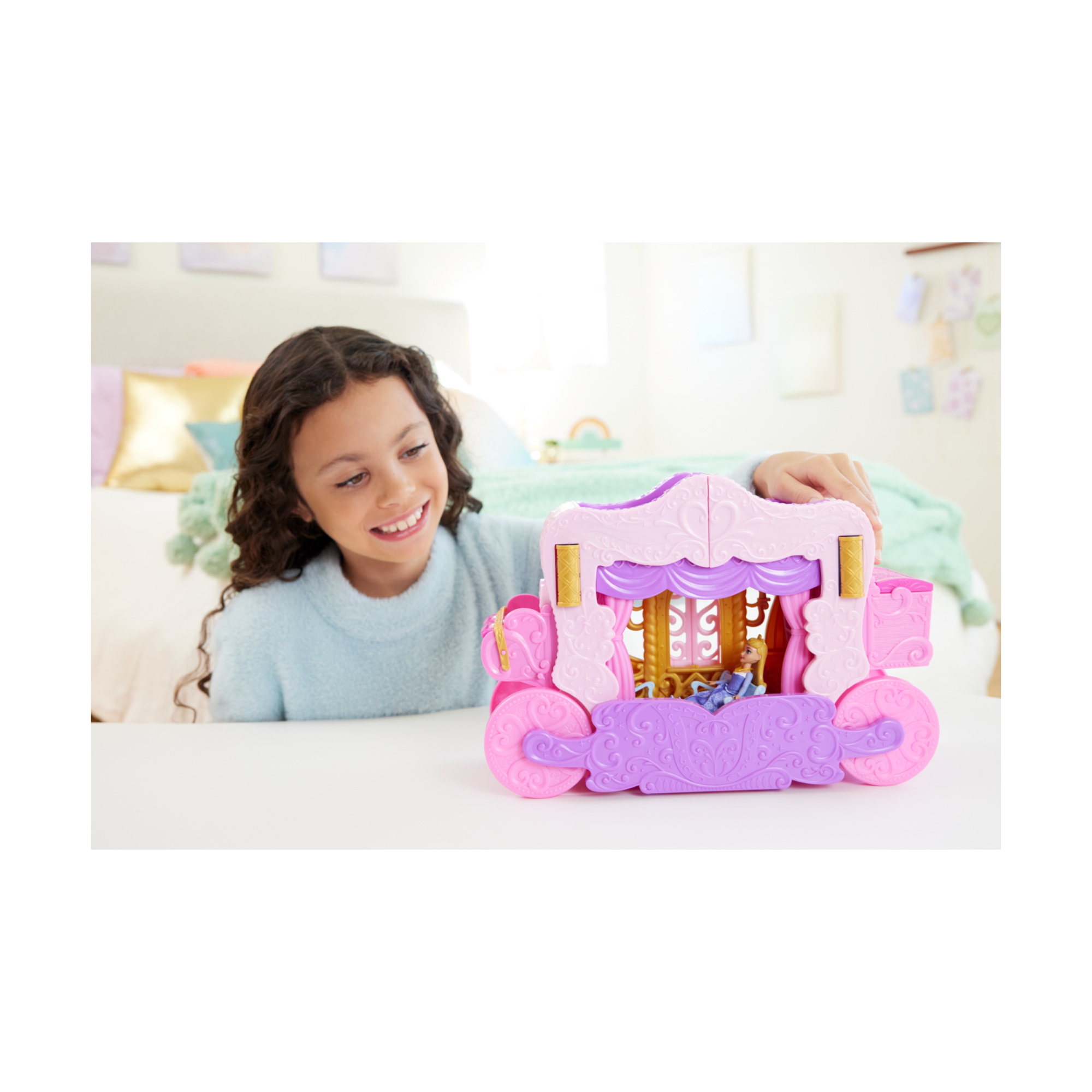 Disney princess - castello carrozza, playset 2 in 1 con mini bambola aurora, 4 personaggi e 10 mobili e accessori - DISNEY PRINCESS, NO BRAND