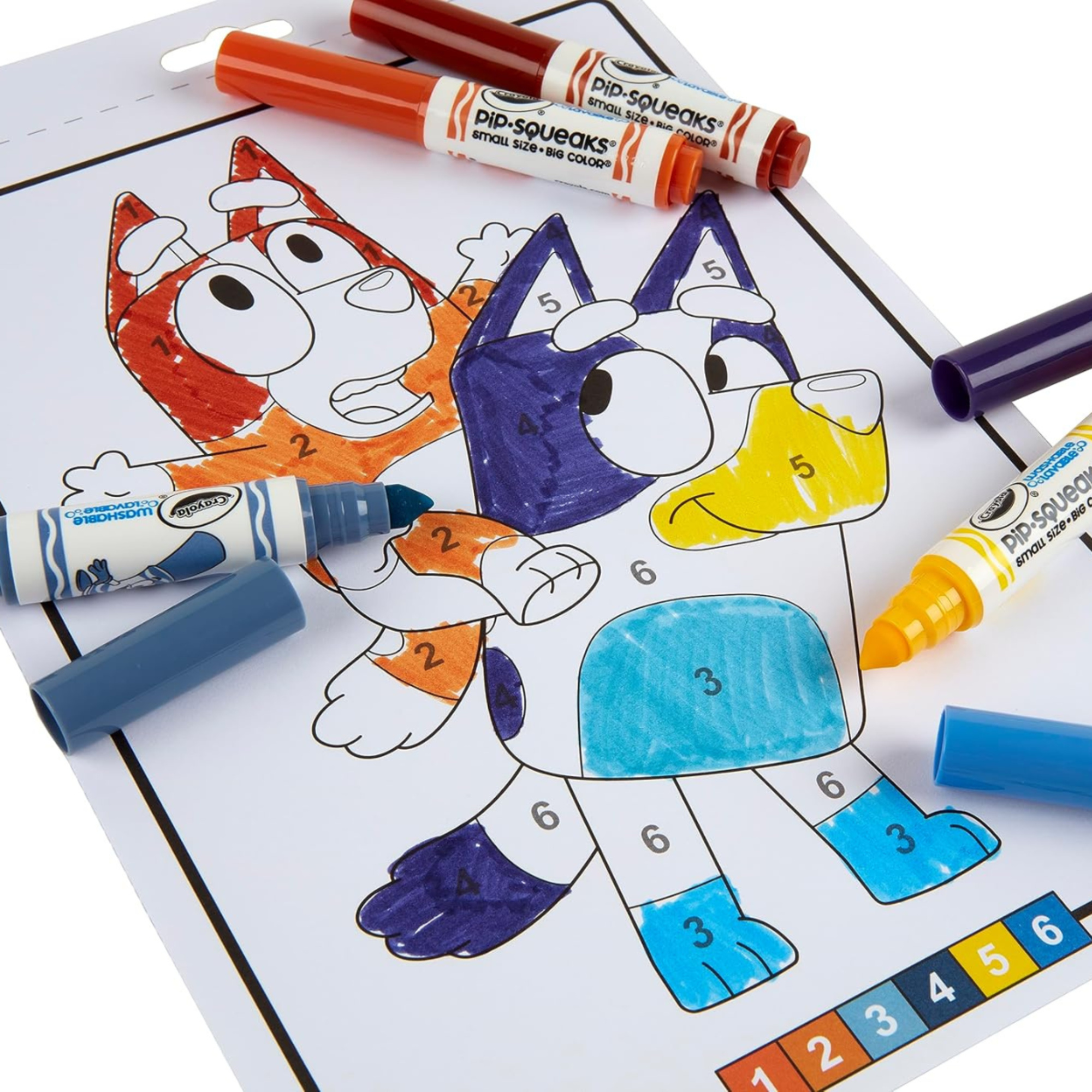 Bluey album colora con i numeri, con 16 pagine e 6 pennarelli lavabili - 3+ - crayola - BLUEY