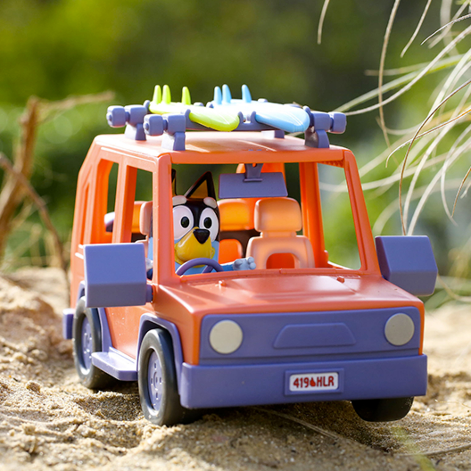 Bluey jeep 4x4 con personaggio bandit - gioco creativo per bambini - BLUEY