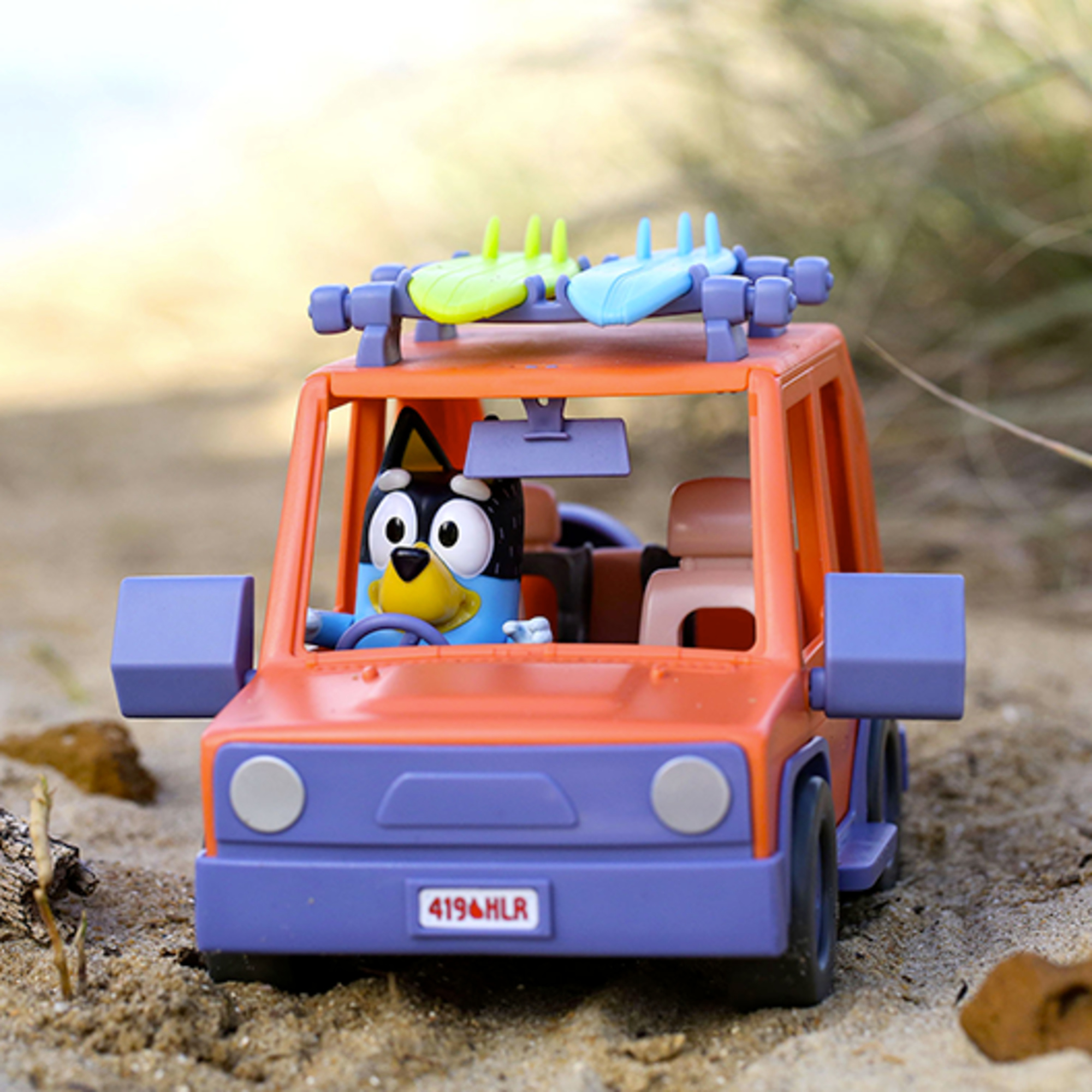 Bluey jeep 4x4 con personaggio bandit - gioco creativo per bambini - BLUEY