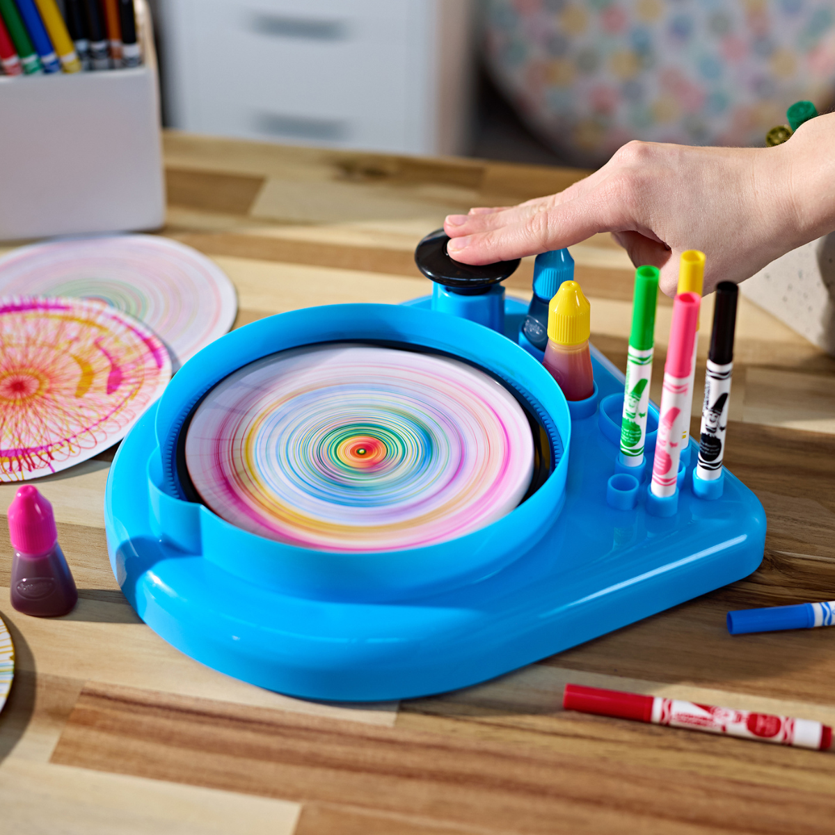 Crayola spin & spiral art station set - crea vortici di colore - CRAYOLA