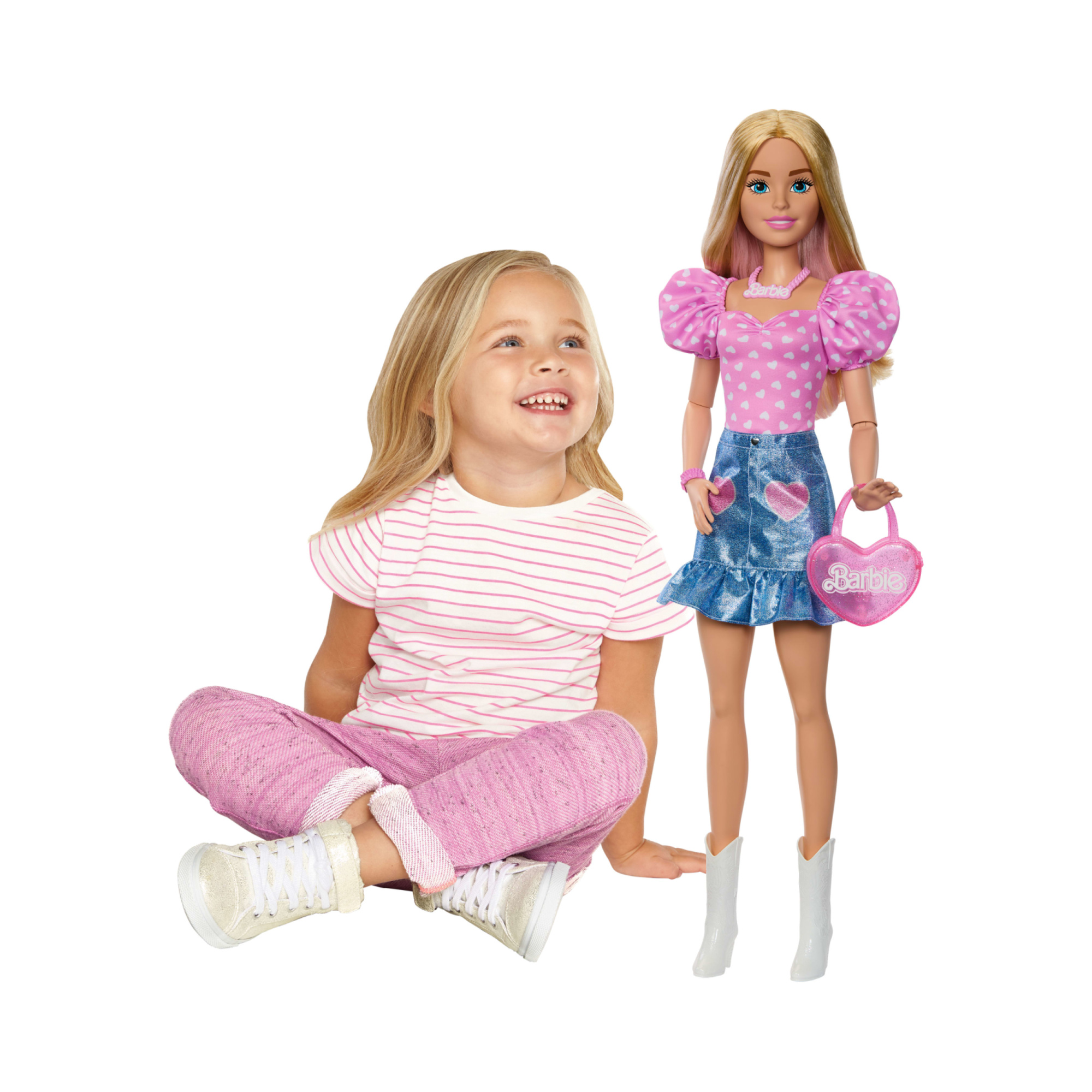 Barbie - grande amica, bambola bionda alta 71 cm con top rosa, gonna in denim e stivali da cowboy, accessori inclusi - Barbie