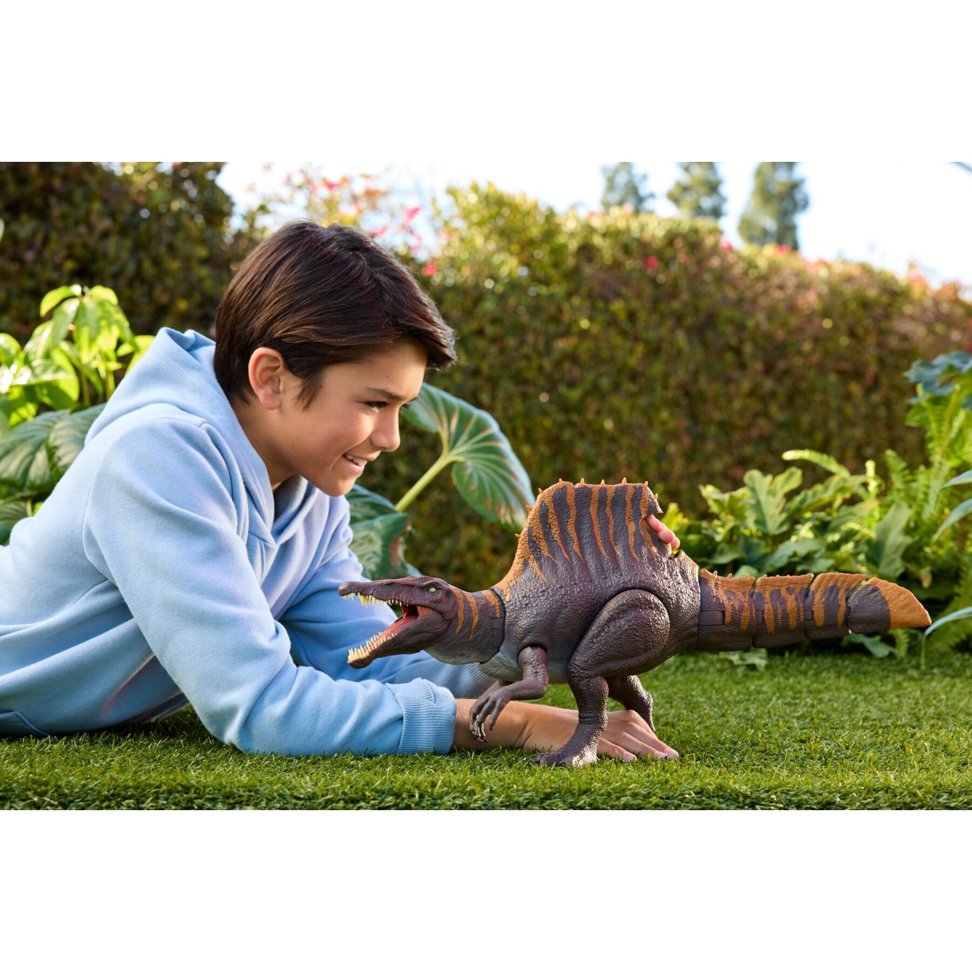 Mattel jurassic world la rinascita - spinosauro coda letale, dinosauro snodato con due mosse d'attacco e ruggito sonoro - Jurassic World